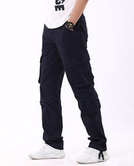 Straight-leg casual cargo pants with flap pockets